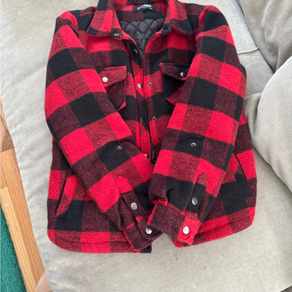 Coffee shop coat size M
Youth MED
Wool cotton blend plaid coat